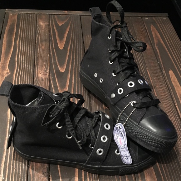 demonia mens sneakers